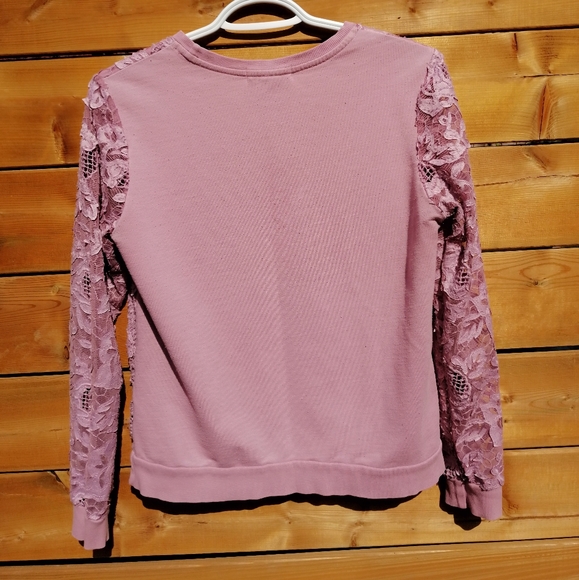 Lovely sweater. Used conditions and - Picture 6 of 8